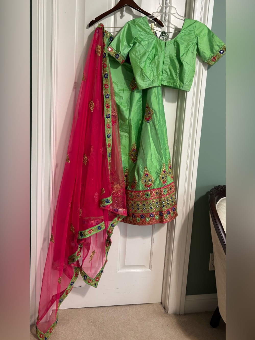 Women designer Embroidered 3 Piece Lehenga with Pink Dupatta-Green & Pink Large